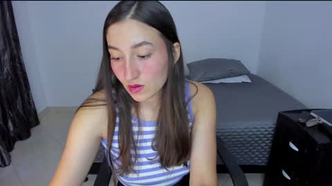 Snapshot of andrea_loaiza2 chatting on 11, 1, 2025 Andrea online show from 11, 1, 2025