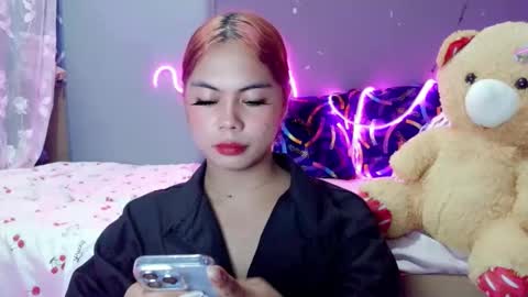 Snapshot of andrea_lovesyou chatting on 9, 5, 2026 andrea_lovesyou online show from 9, 5, 2026