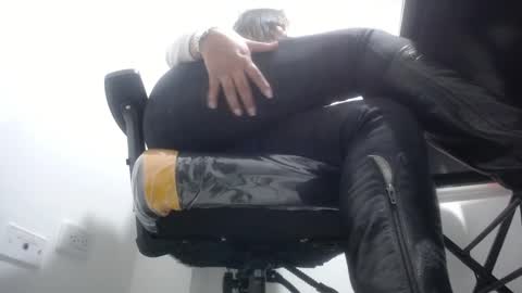 Snapshot of andrea_teacher chatting on 19, 2, 2025 Andrea Model trainer Luxury ST online show from 19, 2, 2025