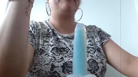 Snapshot of andrea_teacher chatting on 3, 10, 2025 Andrea Model trainer Luxury ST online show from 3, 10, 2025