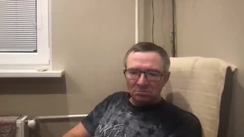 Snapshot of andreass60 chatting on 16, 12, 2025 andreass60 online show from 16, 12, 2025