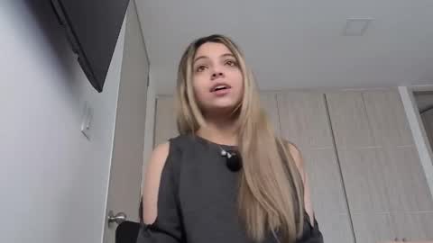 andreau 19 online show from 24, 4, 2026