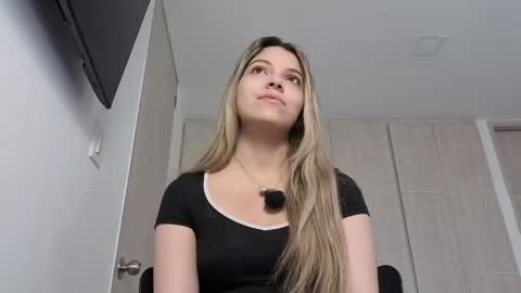 Snapshot of andreau_19 chatting on 26, 4, 2026 andreau 19 online show from 26, 4, 2026