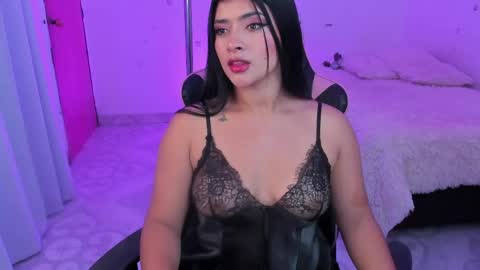 Snapshot of andreeart chatting on 28, 4, 2026 ig online show from 28, 4, 2026
