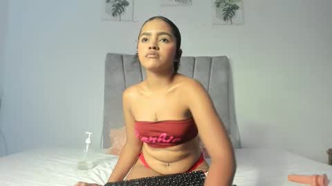 andreina_evans online show from 7, 4, 2026