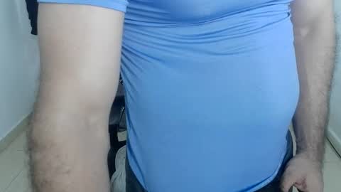 Snapshot of andres180950734 chatting on 15, 6, 2026 andres180950734 online show from 15, 6, 2026