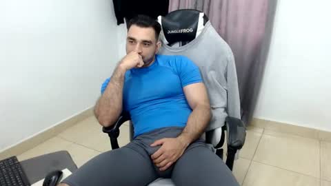 Snapshot of andres180950734 chatting on 27, 6, 2026 andres180950734 online show from 27, 6, 2026
