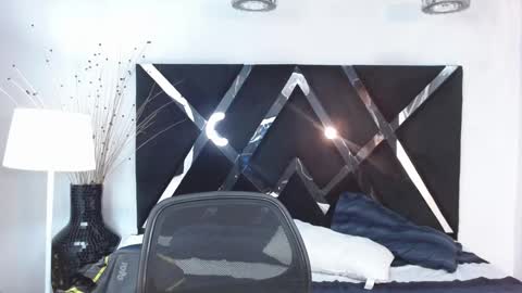 insta andres clark  online show from 2, 3, 2025