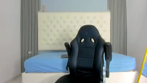 andres_stud online show from 17, 12, 2025