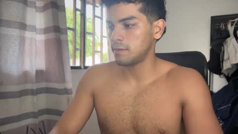 Snapshot of andres_vargas_ chatting on 13, 9, 2025 Andres online show from 13, 9, 2025