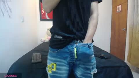Snapshot of andrescoll25 chatting on 11, 7, 2026 andrescoll25 online show from 11, 7, 2026
