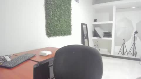 Isa  --------- online show from 24, 1, 2025