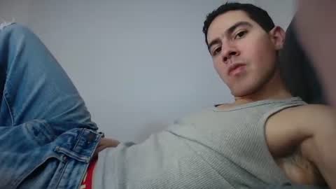 Snapshot of andresjuan92 chatting on 19, 6, 2026 onlyfanscallmegotter online show from 19, 6, 2026