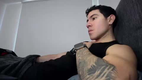 Snapshot of andresjuan92 chatting on 3, 7, 2026 onlyfanscallmegotter online show from 3, 7, 2026