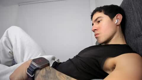 Snapshot of andresjuan92 chatting on 19, 7, 2026 onlyfanscallmegotter online show from 19, 7, 2026