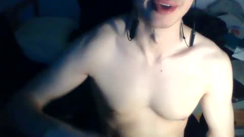 Snapshot of andresse_lat chatting on 22, 7, 2026 andresse_lat online show from 22, 7, 2026