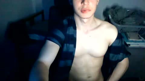 Snapshot of andresse_lat chatting on 4, 8, 2026 andresse_lat online show from 4, 8, 2026