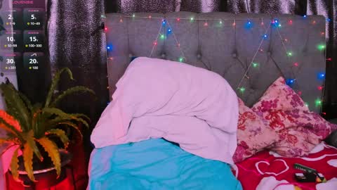 Snapshot of andresznaygarcia chatting on 5, 4, 2026 Andrew online show from 5, 4, 2026