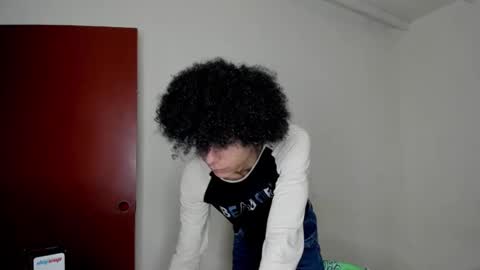 Snapshot of andreu_777 chatting on 21, 11, 2025 andreu_777 online show from 21, 11, 2025