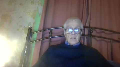 Snapshot of andrew160258 chatting on 20, 12, 2025 Andrew online show from 20, 12, 2025