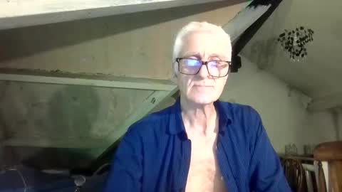 Snapshot of andrew160258 chatting on 3, 6, 2026 Andrew online show from 3, 6, 2026
