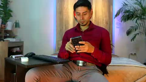Snapshot of andrew_elliot chatting on 24, 6, 2026 Andrew online show from 24, 6, 2026