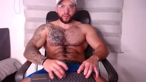 andrew_holden__ online show from 12, 11, 2025