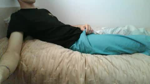 Snapshot of andrew_idk0g chatting on 29, 9, 2025 Andrew online show from 29, 9, 2025