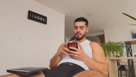 Snapshot of andrew_west_ chatting on 19, 2, 2026 ANDREW WEST online show from 19, 2, 2026