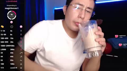 andrewmhilton_ online show from 18, 2, 2025