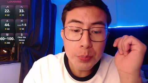 Snapshot of andrewmhilton_ chatting on 14, 7, 2026 andrewmhilton_ online show from 14, 7, 2026