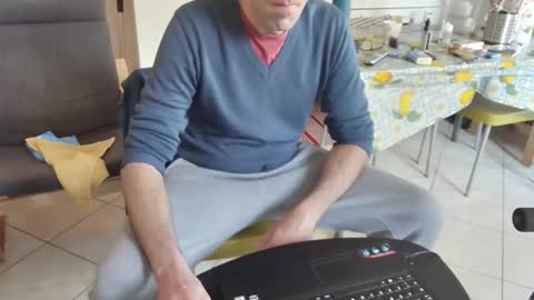 androx77 online show from 12, 11, 2025