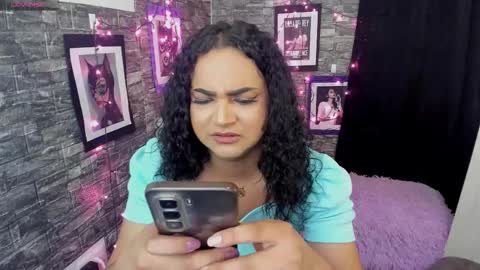 Snapshot of andrys_hot chatting on 28, 11, 2025 Andrys online show from 28, 11, 2025