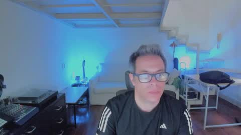 Snapshot of andy0pandi chatting on 27, 11, 2025 Andrew online show from 27, 11, 2025