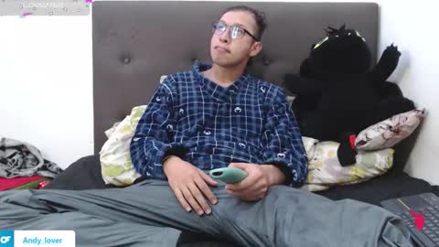 Snapshot of andy_bunny_lover chatting on 12, 11, 2025 ANDY online show from 12, 11, 2025