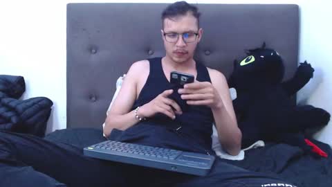 Snapshot of andy_bunny_lover chatting on 14, 11, 2025 ANDY online show from 14, 11, 2025