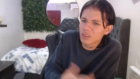 andy_dan1 online show from 2, 2, 2025