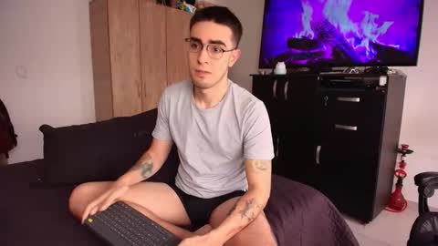 Snapshot of andy_shaaw chatting on 6, 1, 2026 Andres online show from 6, 1, 2026