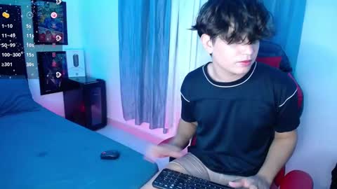 andy online show from 22, 1, 2025