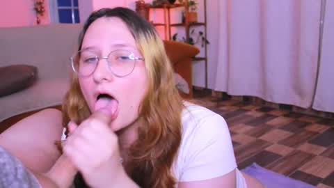 Snapshot of andycherrysecrets chatting on 25, 11, 2025 Cherry online show from 25, 11, 2025