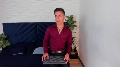 Andy Joy  online show from 5, 3, 2025