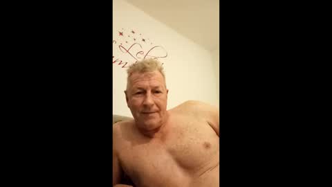 andyk1704 online show from 17, 12, 2025