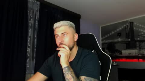 Snapshot of andysoul340 chatting on 28, 11, 2025 Magic Andy online show from 28, 11, 2025