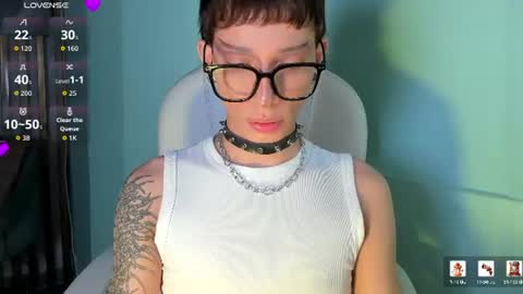 Snapshot of andywiills chatting on 17, 6, 2026 Andy online show from 17, 6, 2026