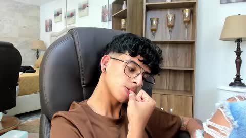 andyxibrat online show from 5, 3, 2026