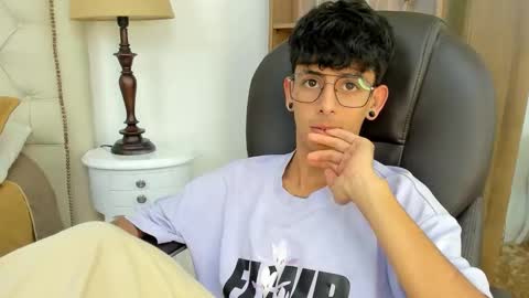 andyxibrat online show from 4, 6, 2026