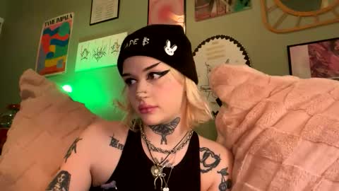 ang3lmorgu3 online show from 22, 12, 2025