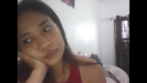 Snapshot of ange011 chatting on 5, 4, 2026 ange011 online show from 5, 4, 2026