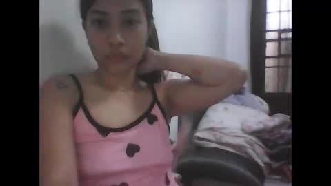 Snapshot of ange011 chatting on 9, 4, 2026 ange011 online show from 9, 4, 2026