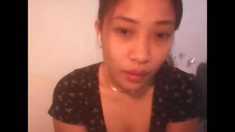 Snapshot of ange011 chatting on 20, 4, 2026 ange011 online show from 20, 4, 2026